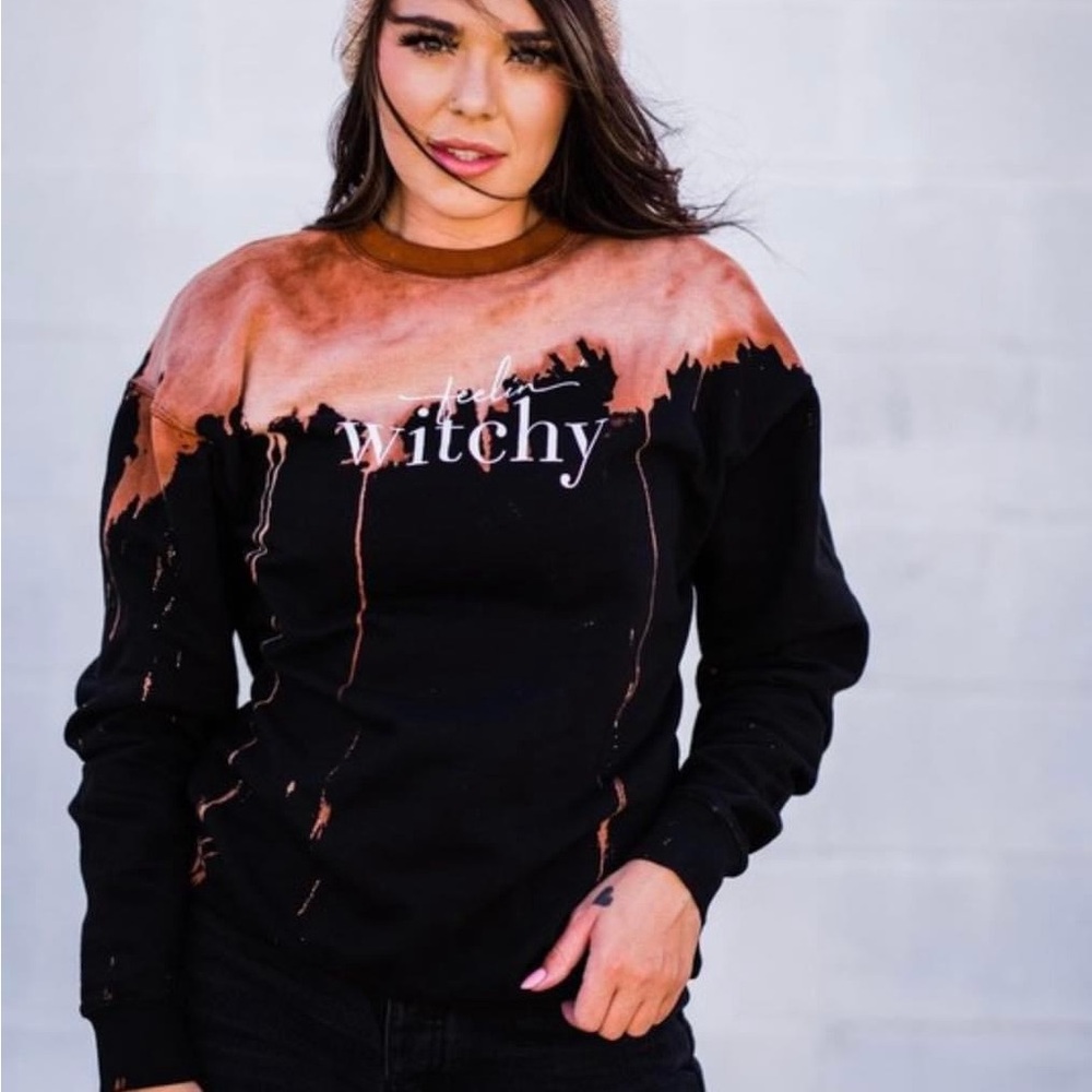 Women’s 2XL Feelin Witchy Sweatshirt. Southern Bliss Company New with Tags